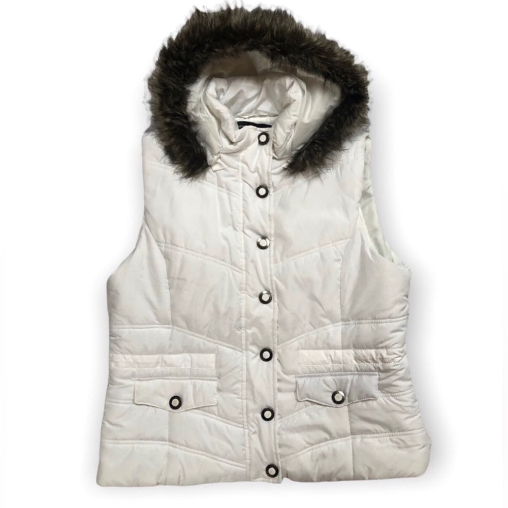 New York & Company White Puffer Vest